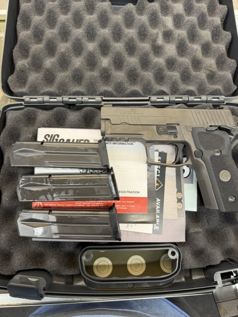 Sig Sauer P229 Legion